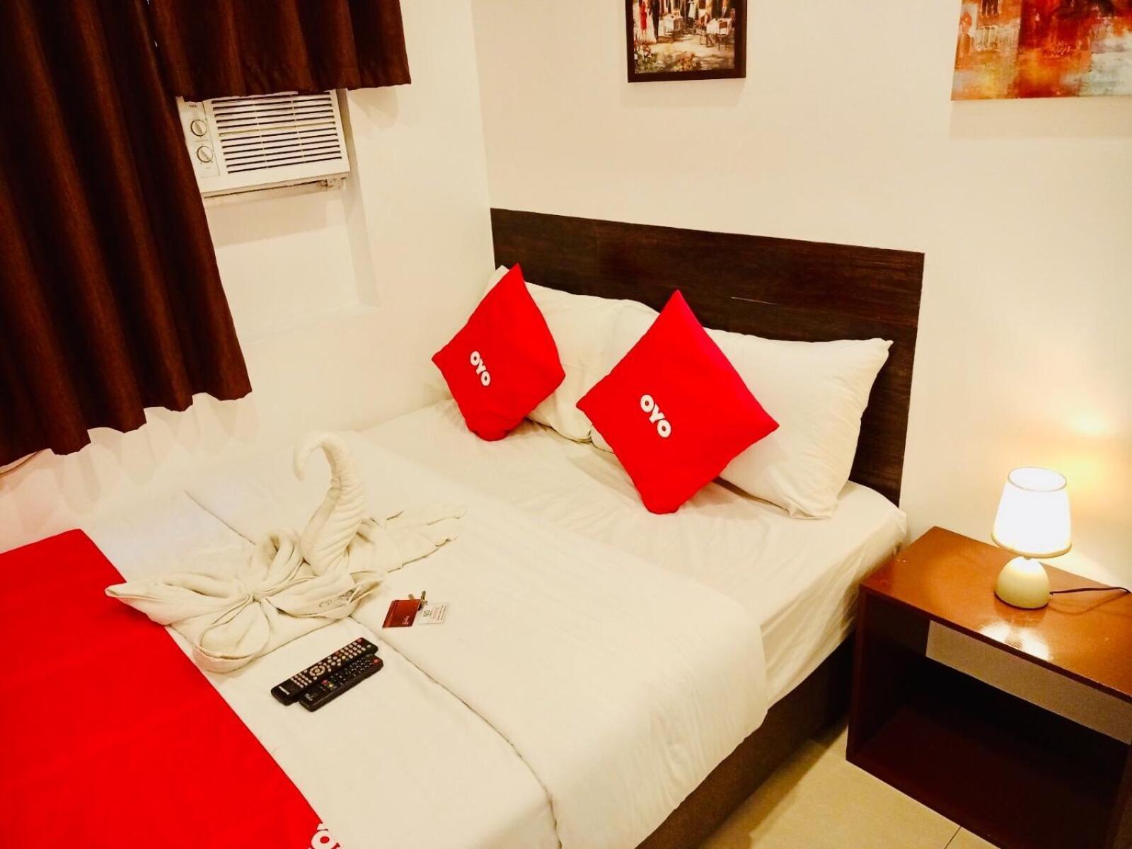 Oyo 888 City Stay Inns Fortview Bgc Pasig City Eksteriør bilde